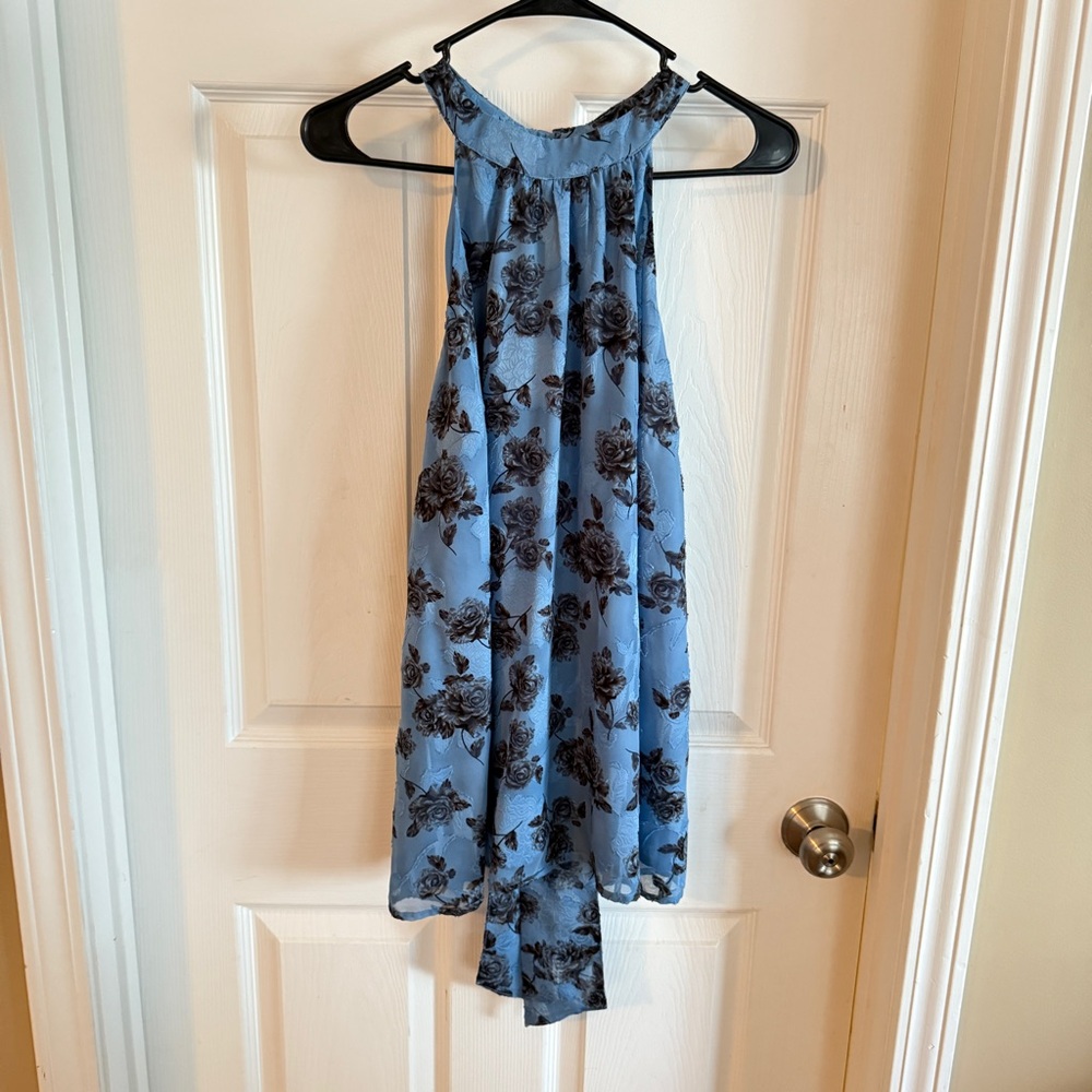 Torrid Blue Floral High-Neck Sleeveless Top – Size 0 (Large)